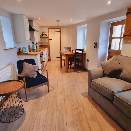 Pass The Keys Charming 19Th Century Country Cottage For 2 Guests Exeter Exteriör bild