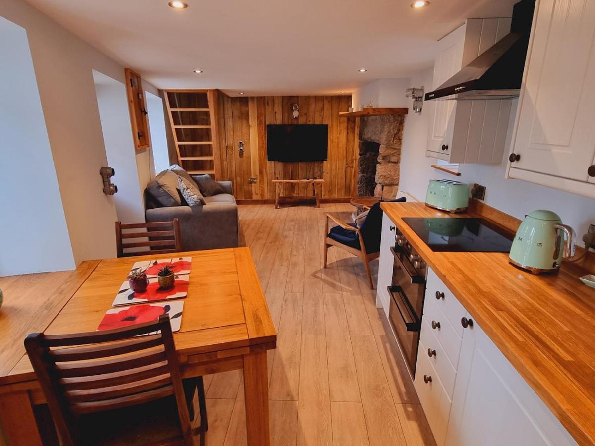 Pass The Keys Charming 19Th Century Country Cottage For 2 Guests Exeter Exteriör bild